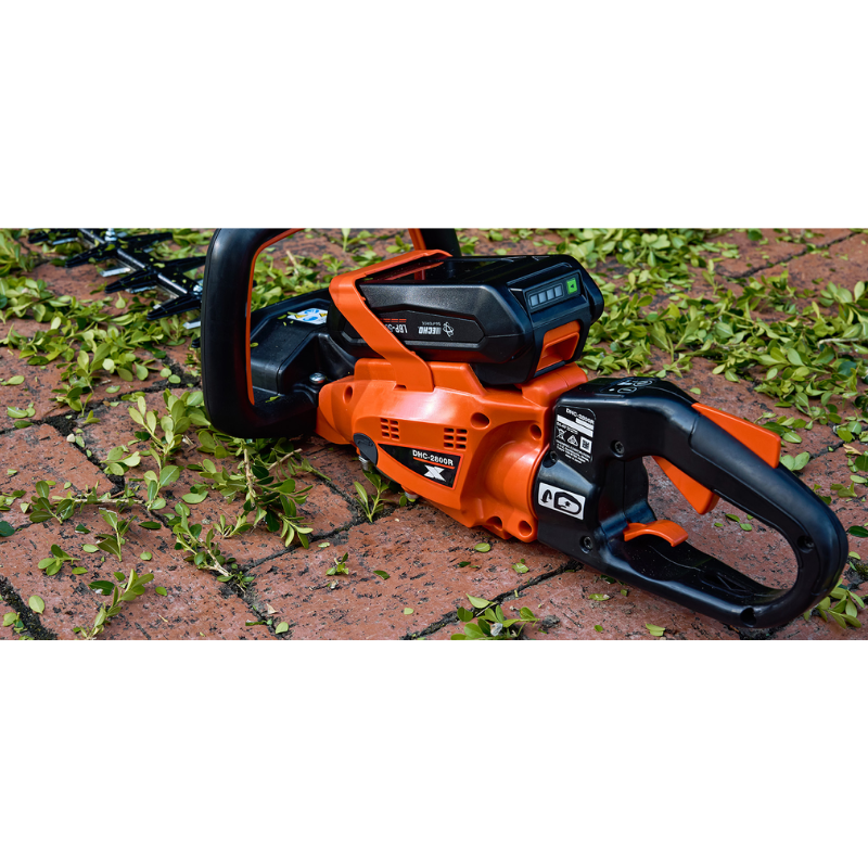 ECHO 56 cm Lightweight Hedge Trimmer Skin DHC-2200R