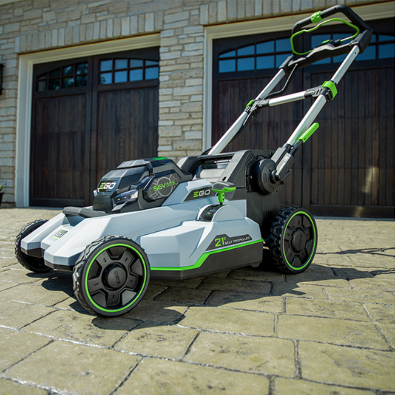 EGO POWER+ 56V 52cm SELECT CUTTM Multi-Blade Self-Propelled Mower KIT  Includes 7.5Ah Battery & Rapid Charger LM2135E-SP