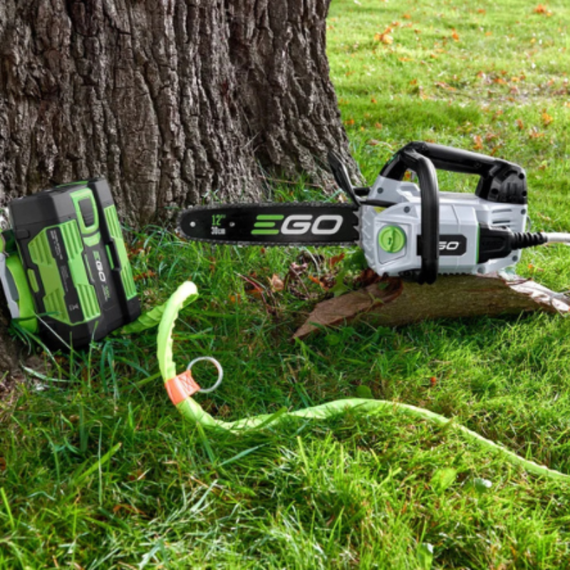 EGO POWER+ 56 V 30 cm Top Handle Chainsaw Kit CSX3002