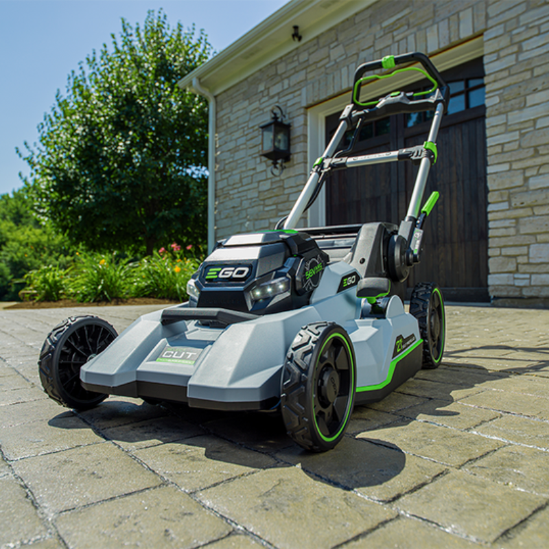 EGO POWER+ 56 V 52 cm Select‑Cut™ Self‑Propelled Lawn Mower (Combo Kit with 10.0 Ah Battery & Charger) LM2136E‑SP