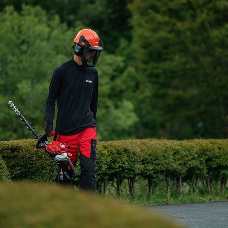 Shindaiwa 21.2cc 2-Stroke Double-Sided Hedge Trimmer DH202