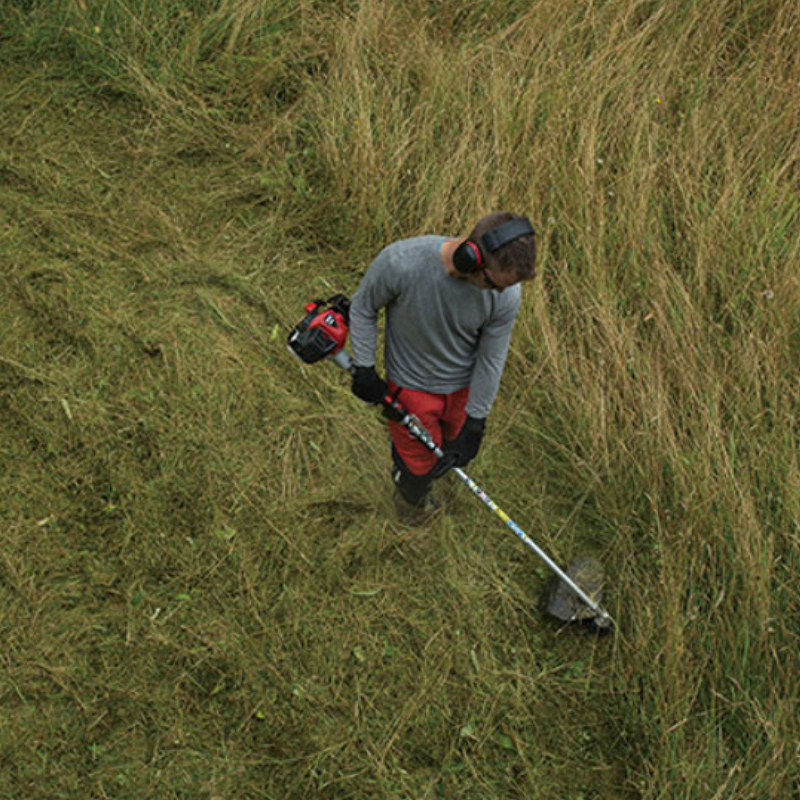 Shindaiwa 25.4cc 2-Stroke Straight Shaft Line Trimmer T263XS