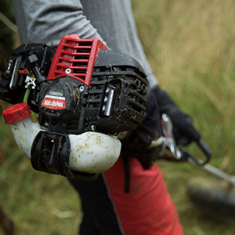 Shindaiwa 25.4cc 2-Stroke Straight Shaft Line Trimmer T263XS