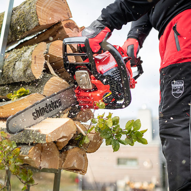 Shindaiwa 34.4cc 2-Stroke Chainsaw with Auto Choke and Soft Start 14 Inch 3/8 LP 341AC/35