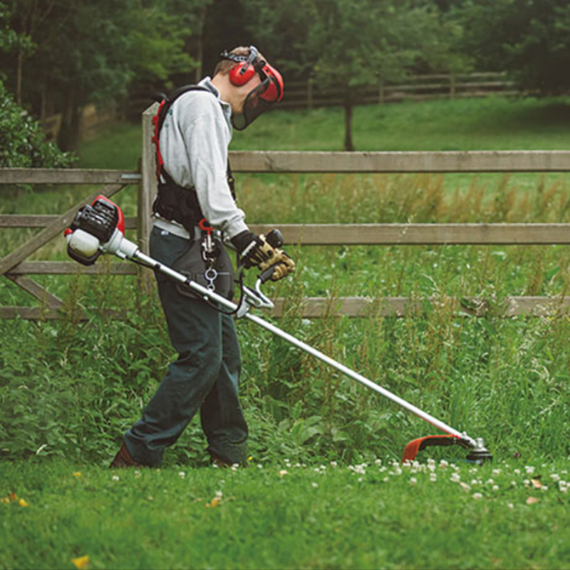 Shindaiwa Straight Shaft Brush cutter 30.5cc 2-Stroke C303TS
