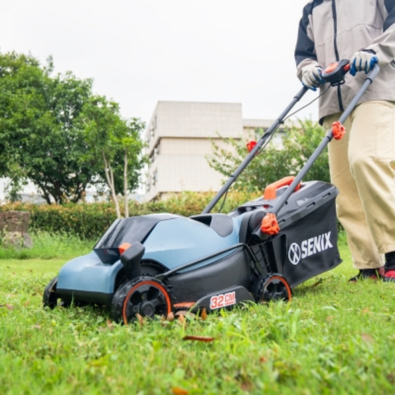 SENIX X2 18V 32cm (12 Inch) Lawn Mower Kit LPPX2-L-EU