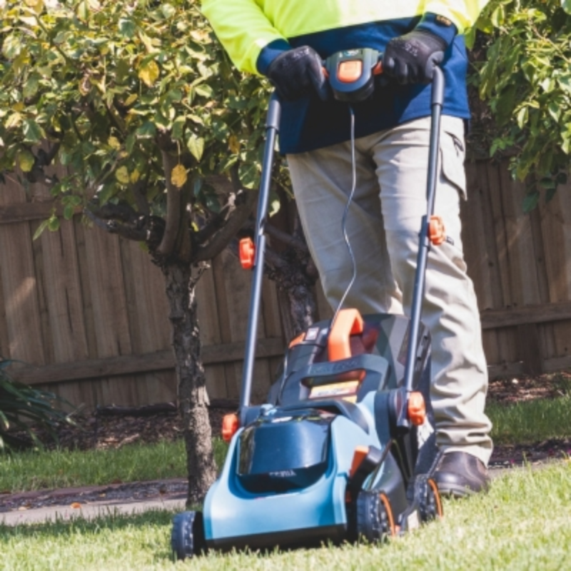 SENIX X2 18V 32cm (12 Inch) Lawn Mower Kit LPPX2-L-EU