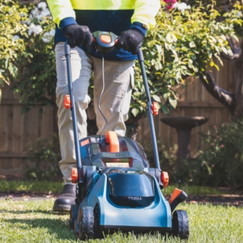 SENIX X2 18V 32cm (12 Inch) Lawn Mower Kit LPPX2-L-EU