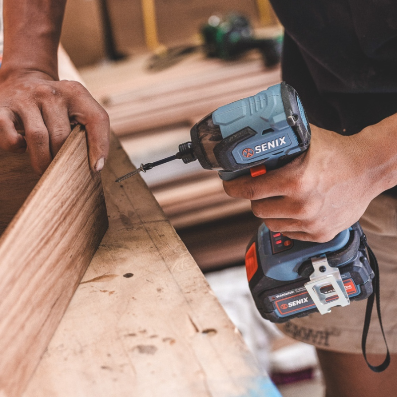 SENIX X2 18V Brushless 180Nm Impact Driver Kit PDIX2-M2-EU