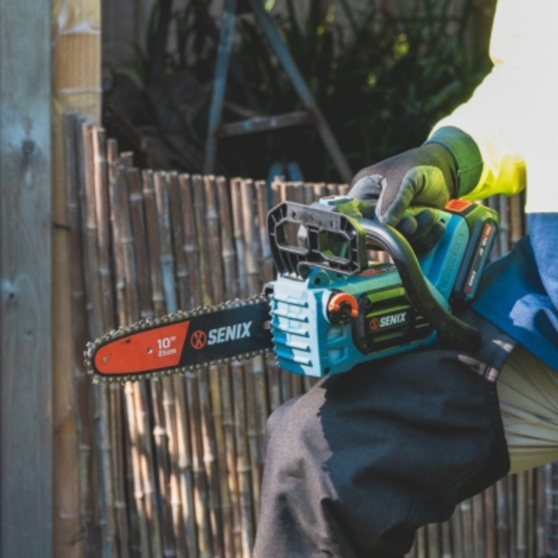 SENIX X2 18V Brushless 25cm Top Handle Chainsaw Kit CSX2-M1-EU